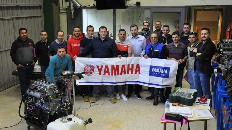 Yamaha Motor España volve confiar na Universidad de Vigo para formar persoal