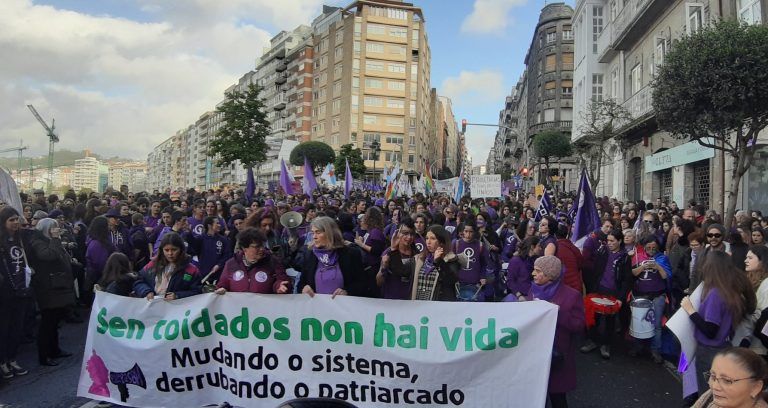 50.000 personas llenan las calles de Vigo por la igualdad
