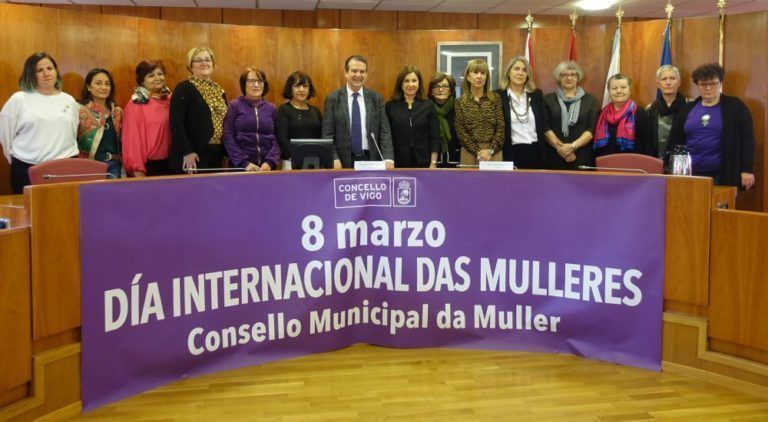 El Pleno específico del Consello Municipal da Muller conmemora el 8 de marzo