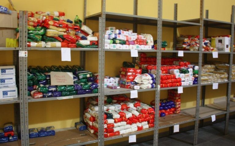 El Puerto de Vigo organiza una recogida de alimentos que será donada al Banco de Alimentos