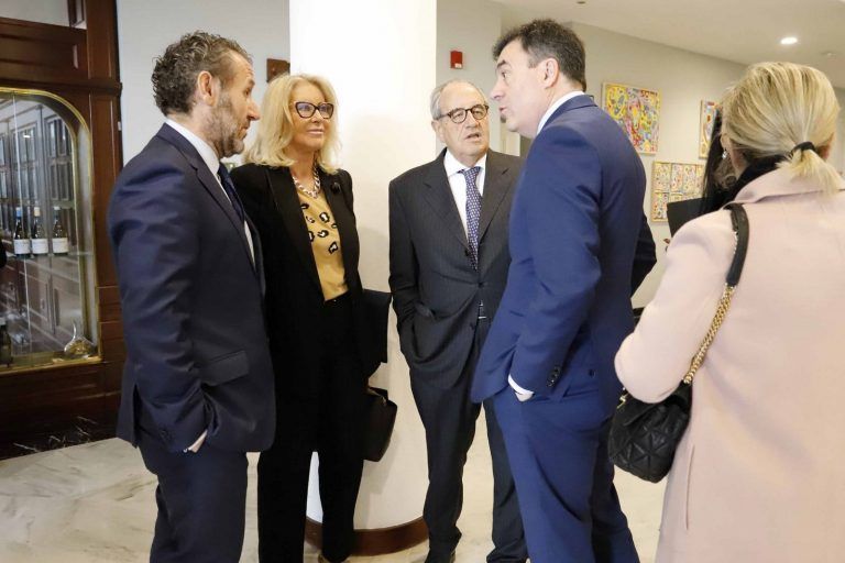 Román Rodríguez agradece el compromiso del tejido empresarial con el Xacobeo 2021