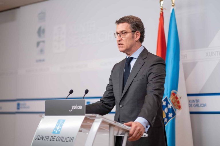 Feijóo pide al Gobierno que no haga «oídos sordos» en la reactivación social y económica