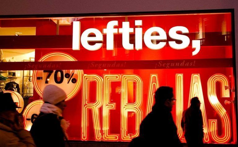 La Federación Provincial de Comercio pide la prohibición de las rebajas hasta final de año