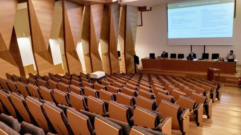 Por primeira vez toda a comunidade universitaria poderá seguir a retransmisión en directo dun consello de goberno virtual