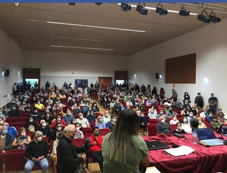 Caballero asegura que el colegio Andersen y el campo de fútbol del Valladares tendrán encaje en el PXOM