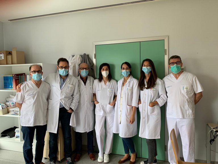 Dermatólogos do Chuvi alertan dun maior risco ao tomar o sol tras o confinamento pola Covid-19