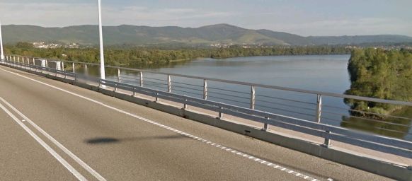 Pino: “Es de vital importancia para los trabajadores transfronterizos abrir la frontera entre Goián y Vila Nova”