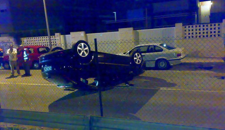 Una persona fallece en Sanxenxo después de salirse de la vía con el vehículo en el que viajaban