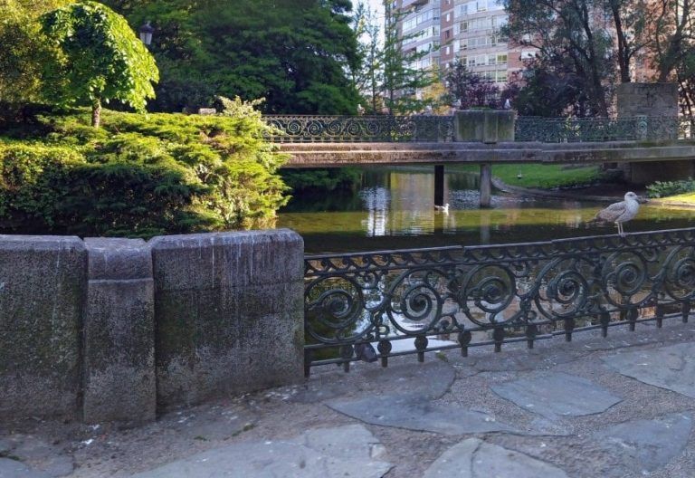 Detenido tras protagonizar una huida a través del estanque de los patos de Castrelos