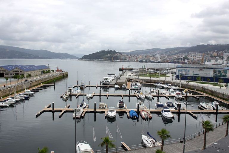 Las PCR detectan un segundo positivo entre los asistentes a la fiesta del barco en Vigo