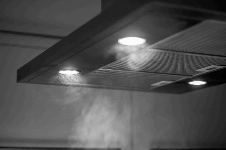 Intoxicada por inhalación de humo en Salceda a causa de un incendio en su cocina