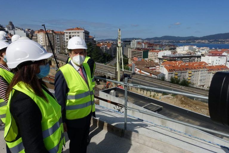Caballero: “La Estación del AVE en Urzaiz y el Centro Vialia serán un dinamizador social y económico de Vigo”