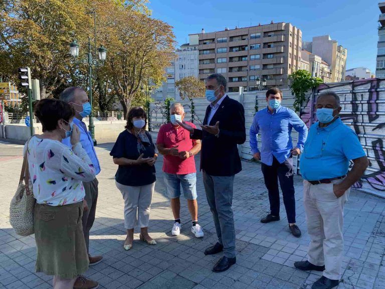El PP reclama una Plaza de España «acorde con la entrada principal de la ciudad»