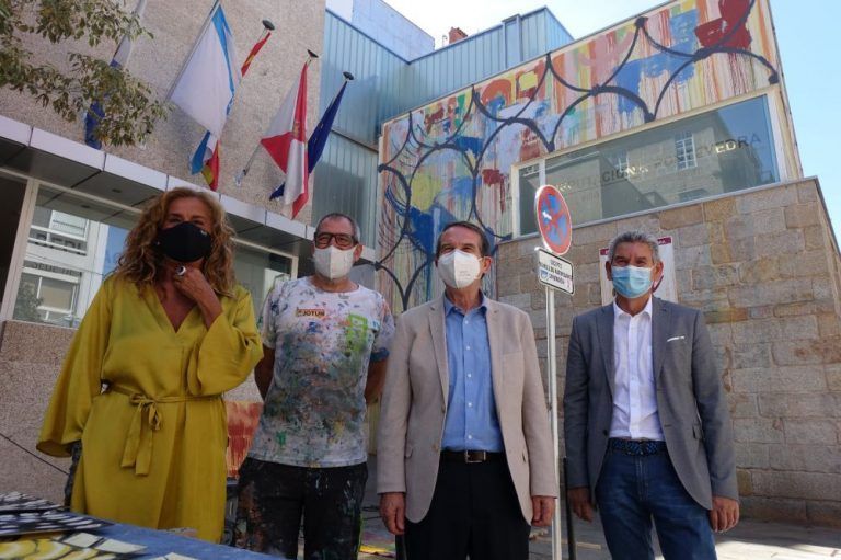 El arte urbano llega al Casco Vello con la obra de Álvarez Basso en la sede de la Diputación