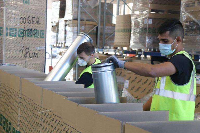 La patronal del metal promueve la inserción laboral mediante prácticas en empresas del sector