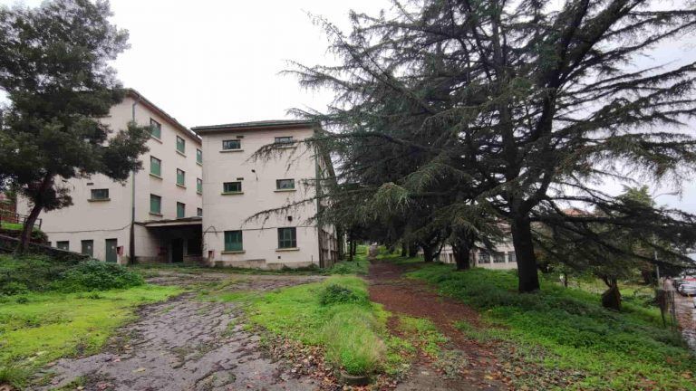 Comienzan las obras de demolición de los edificios de la ETEA donde se emplazará el centro integral de atención a las personas mayores de Vigo