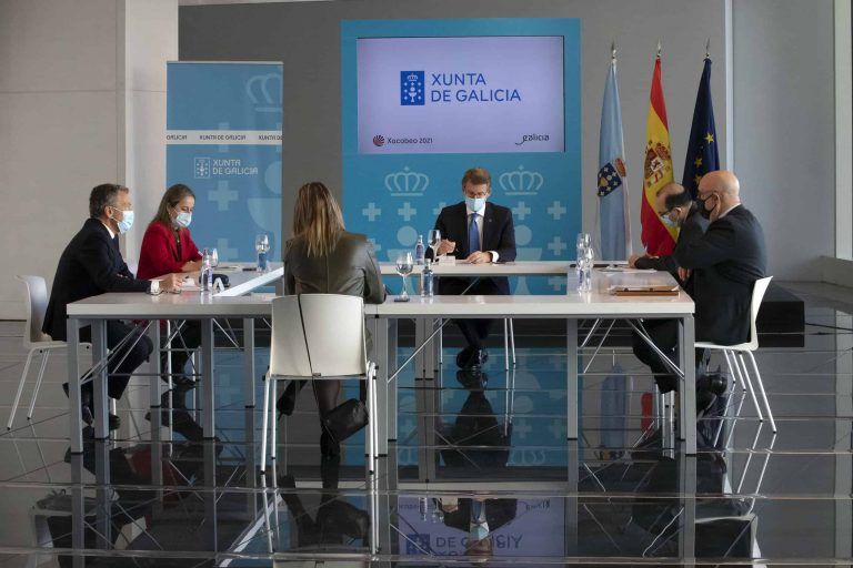 La Xunta, el Eje Atlántico y el Consejo Económico y Social crearán una comisión ejecutiva para seguir demandando inversiones en el Corredor Atlántico