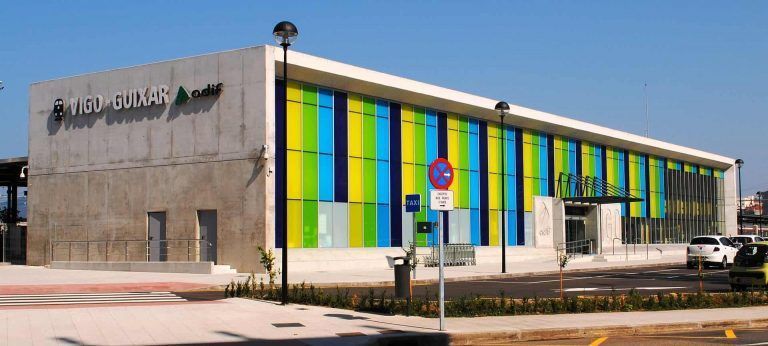El acusado de agredir sexualmente a otro varón en el baño de la estación de Guixar en Vigo acepta 4 años de cárcel