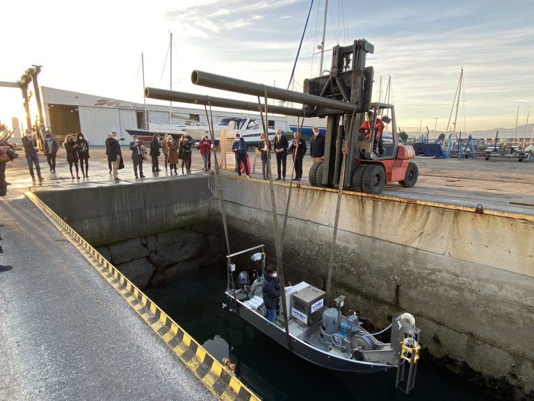 Botan en Vigo un dron marino que ayudará a controlar la calidad de las aguas