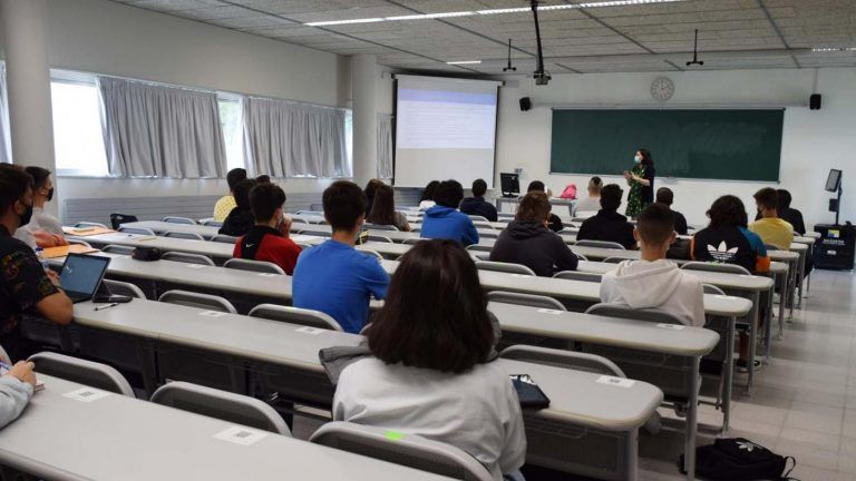 A mesa de negociación do PDI da Universidade de Vigo acorda as medidas que afectan ás condicións de traballo do persoal docente e investigador durante este curso