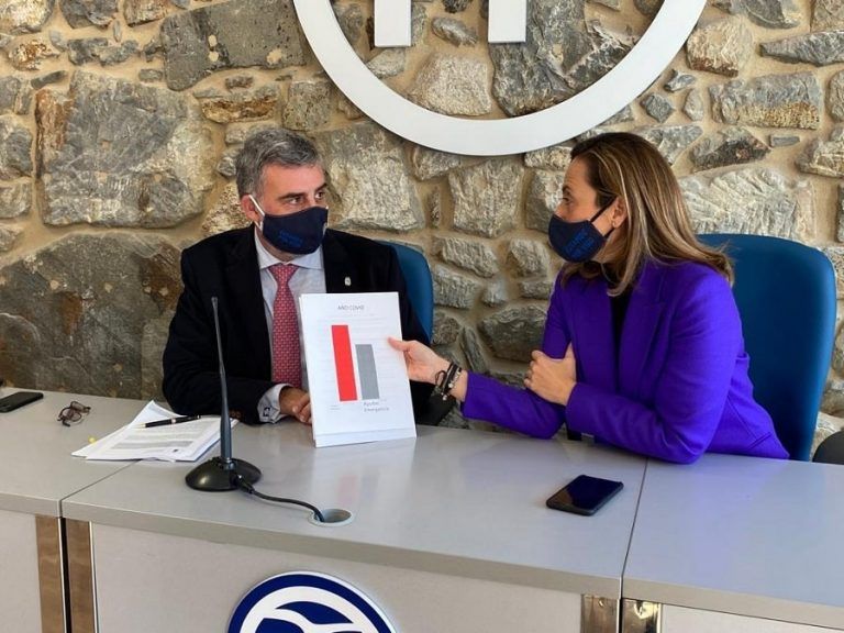 El PP denuncia que el alcalde «destina menos dinero a ayudas sociales que a la Navidad»