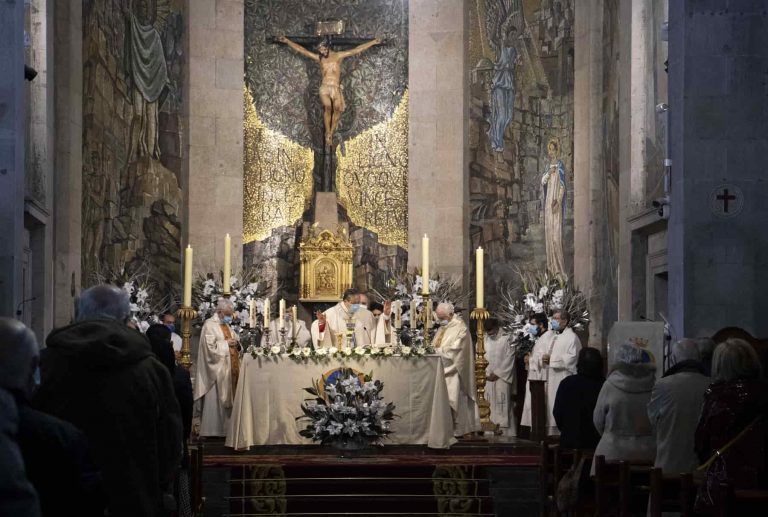 El nuncio apostólico preside la misa de acción de gracias por la concesión del título de Basílica a la Concatedral
