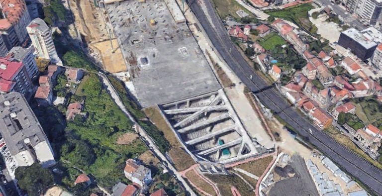 El gobierno de Vigo concede la licencia para un nuevo aparcamiento en superficie en la calle Navarra
