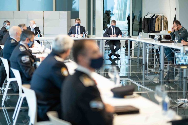 Xunta, Gobierno central y ayuntamientos coordinarán esta Navidad la labor de los más de 11.000 efectivos de las fuerzas y cuerpos de seguridad