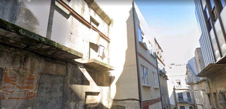 El Ayuntamiento de Vigo inicia los trámites para la expropiación forzosa de 8 solares abandonados en el Casco Vello