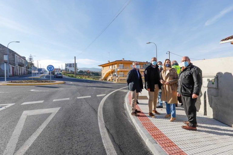 Fernández-Tapias supervisa el final de las obras del tramo de concentración de accidentes en la PO-552 a su paso por Nigrán