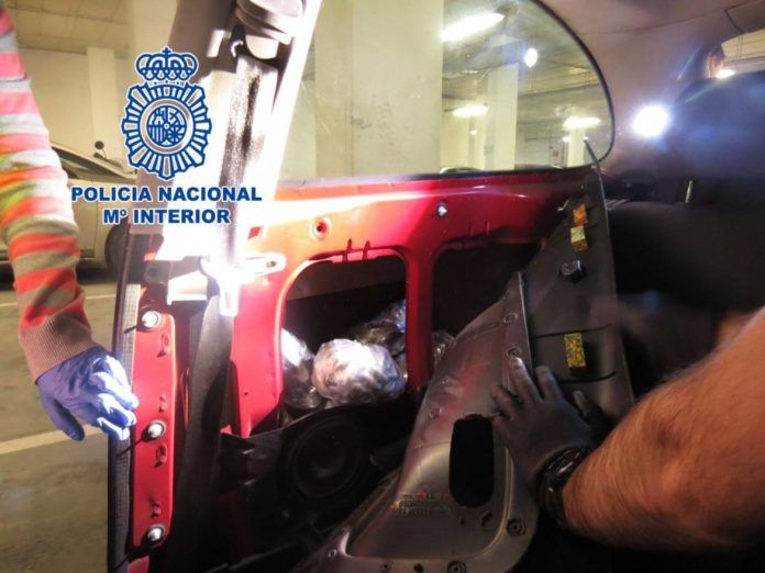 Hachís coche_Policía Nacional