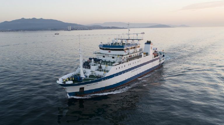 El buque oceanográfico ‘Miguel Oliver’ partirá este viernes de Vigo para estudiar el ecosistema pelágico de la zona