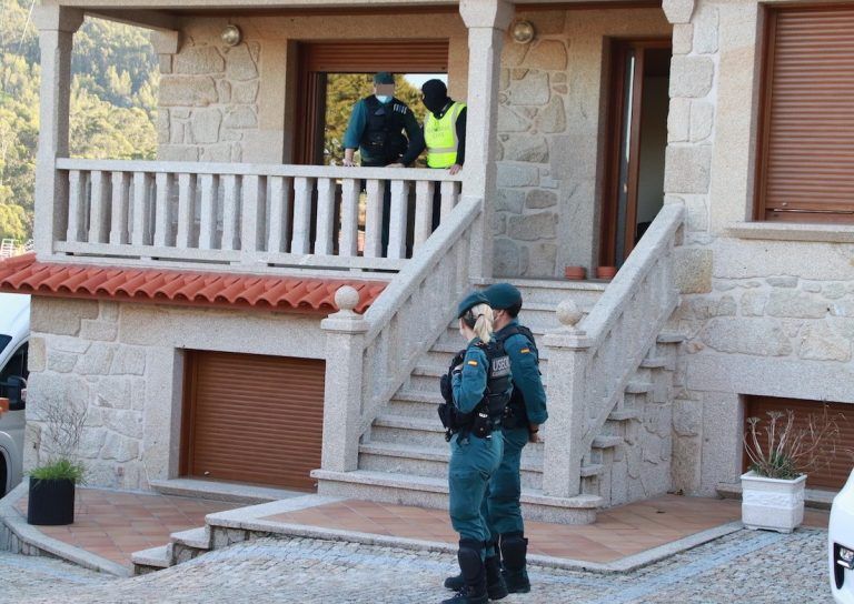 El operativo contra el narcotráfico iniciado esta mañana se salda con 10 detenidos y varios registros
