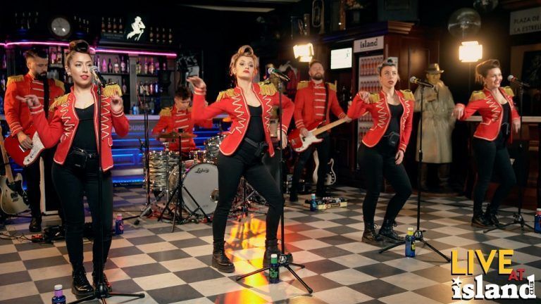 La banda viguesa Broken Peach se alía con la hostelería local para lanzar su nuevo concierto en las redes