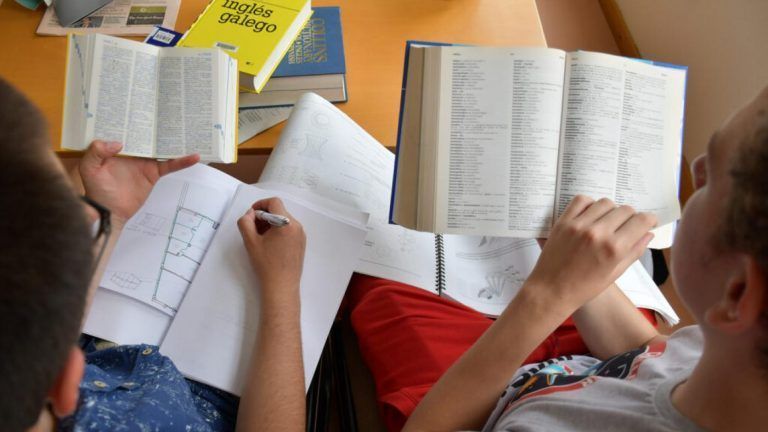 La matrícula en las Escolas Oficiais de Idiomas arranca este lunes con 11 lenguas disponibles