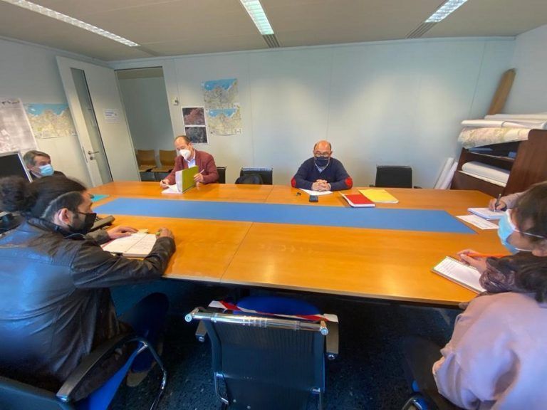 Xunta y Foanpas abordan la mejora de los servicios escolares en Vigo