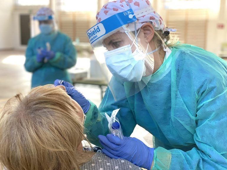 Ribera Lab refuerza las pruebas Covid y los test posvacuna por el levantamiento de los cierres perimetrales