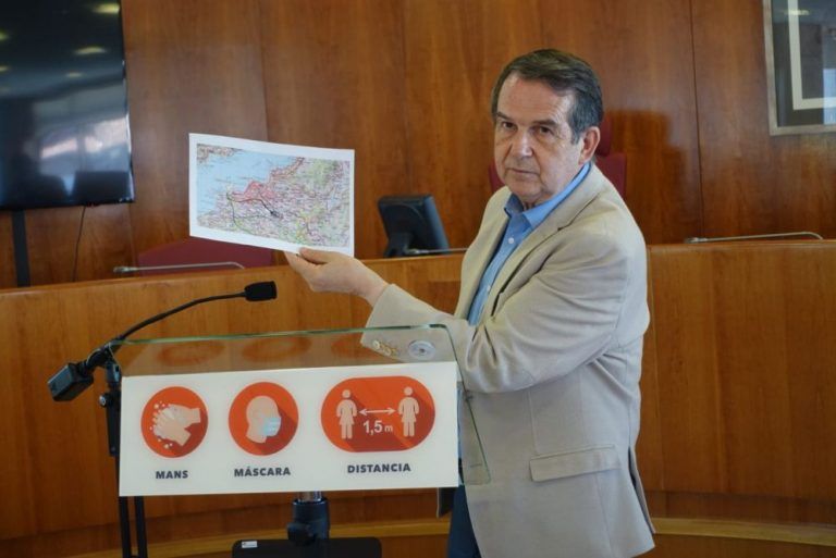 Caballero reiterou esta mañá a súa “oposición frontal á máis recheos porque queren matar a Ría”