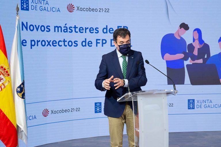 Galicia consolida el modelo de FP de excelencia con 13 másteres y casi un ciento de nuevos proyectos de Dual