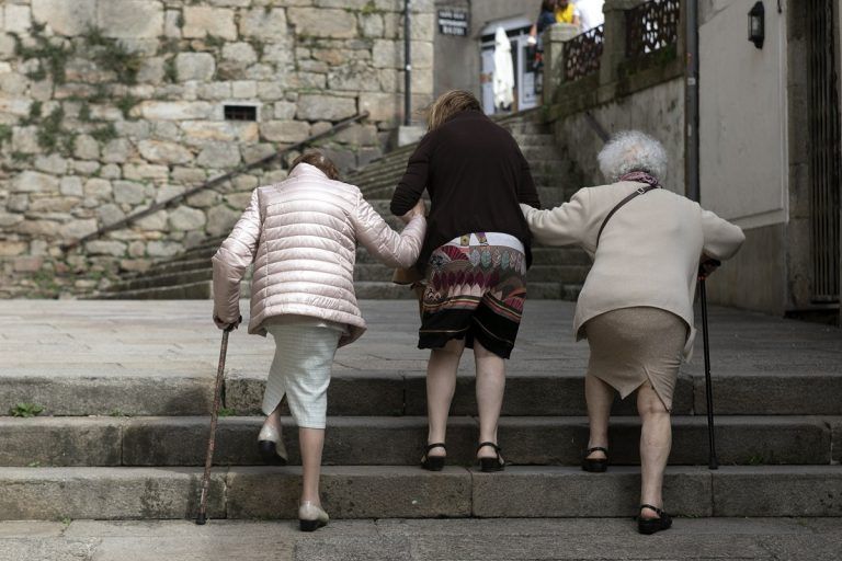 La Xunta aprueba el complemento de 218 euros a las pensiones no contributivas