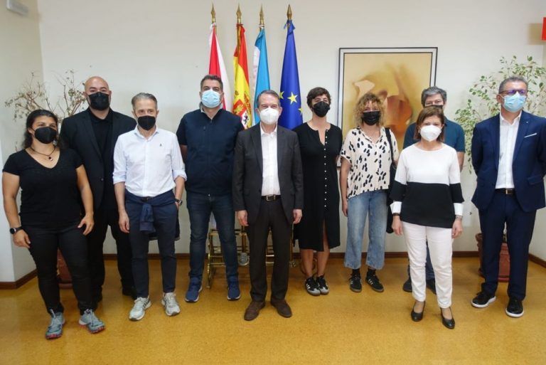 O alcalde valora a actuación coordinada coa hostalería fronte á pandemia