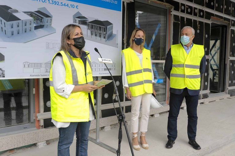 Ethel Vázquez subraya que el centro de salud de Bouzas está ejecutado en más del 80% y entrará en servicio a finales del verano con una inversión de la Xunta de casi 1,4 M€