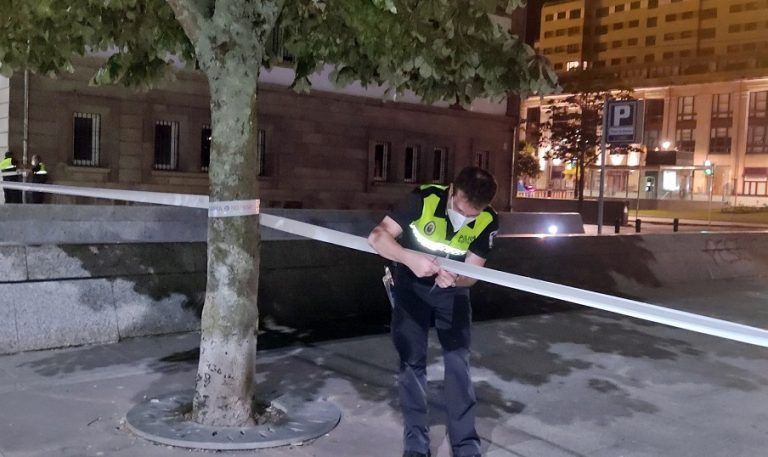 Vázquez Almuiña agradece el esfuerzo de la Policía Portuaria en la vigilancia de los espacios proclives al botellón durante el fin de semana
