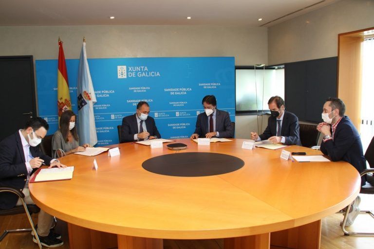 El Sergas y los Colegios Farmacéuticos firman el protocolo para la expedición de certificados Covid en las oficinas de farmacia