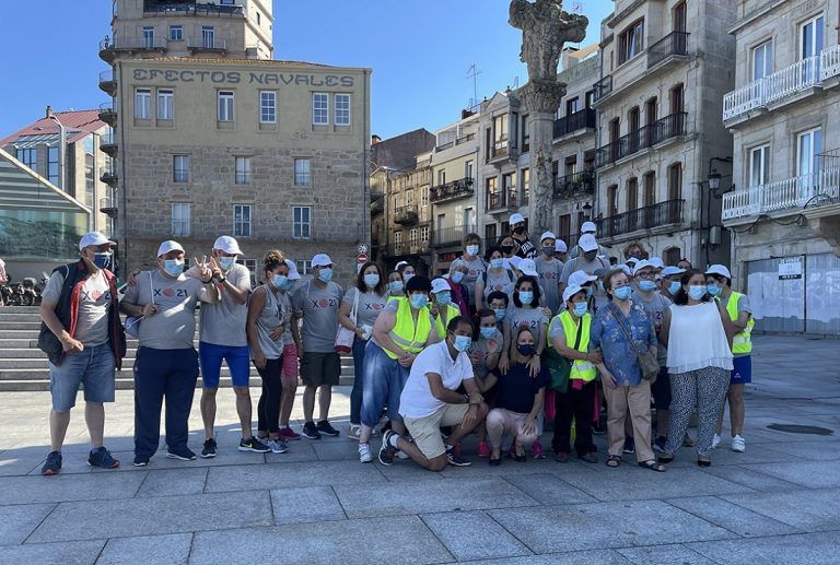 Más de 40 personas con discapacidad intelectual recorren el tramo del Camino de Santiago entre Vigo y Redondela de manera sostenible