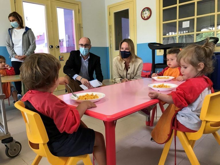 La Xunta licita las obras en las escuelas infantiles públicas autonómicas de Bouzas y Relfas-Sárdoma por 480.000 euros