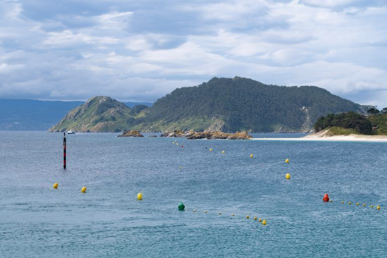 Sancionadas cuatro personas por pesca irregular en el Parque Nacional marítimo-terrestre de las Islas Atlánticas por importe global de más de 17.000 euros