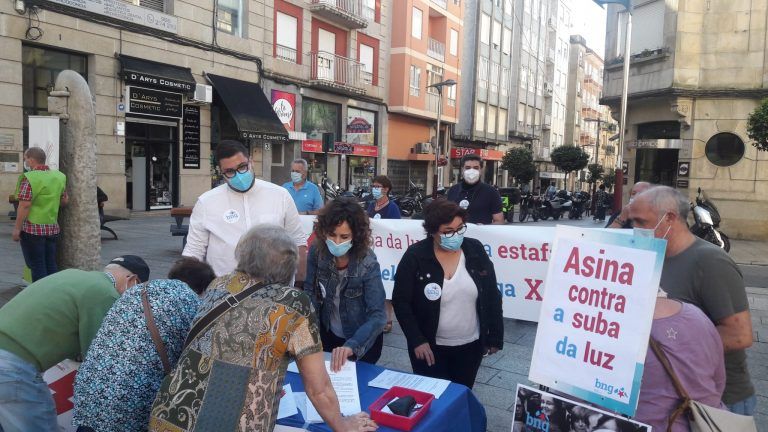 O BNG reactiva nas rúas de Vigo a súa campaña contra a «estafa» do recibo da luz