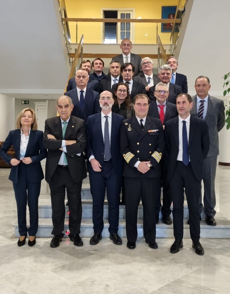 Navalia retoma las reuniones presenciales de su Comité Ejecutivo con la Armada como protagonista