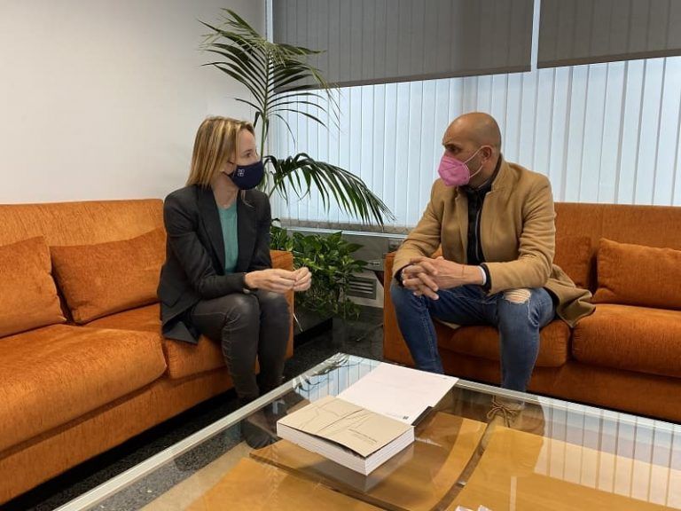 Fernández-Tapias reúnese co novo alcalde do Porriño